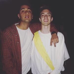 Meet your Posher, Max